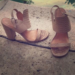 Sigerson Morrison snake  leather heels sz 8.5